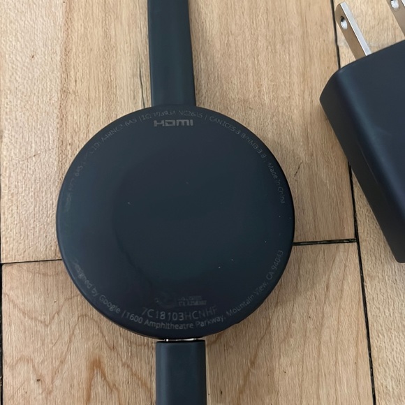 Google Chromecast - Picture 6 of 9
